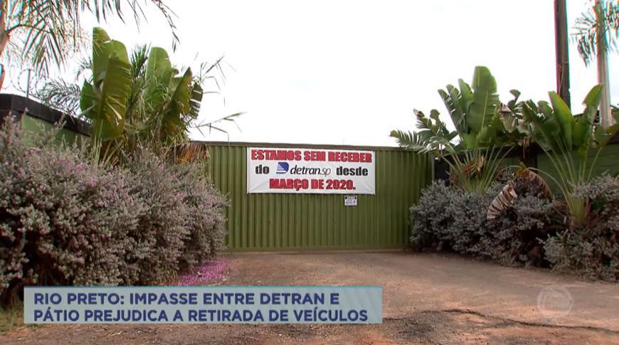 Impasse entre Detran  e Pátio Municipal  prejudica a retirada de veículos em Rio Preto