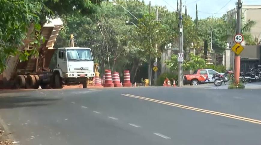 Obras corrigirão desnível em avenida de Rio Preto que causou vários acidentes