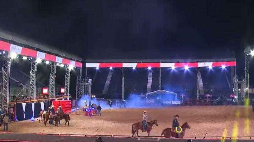 Rodeio e show de Ana Castela lotam recinto em noite do Country Bulls