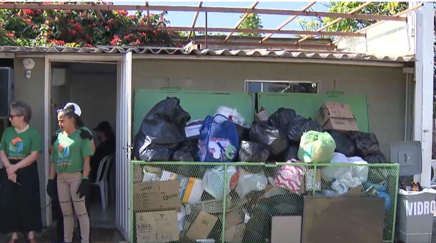 Ação em Rio Preto troca recicláveis por cupons