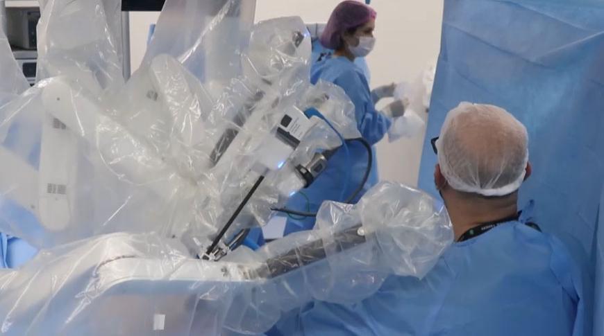 Hospital de Base faz primeiras cirurgias com tecnologia robótica
