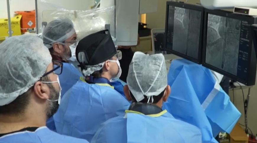 Tecnologia de bioprótese fabricada em Rio Preto é usada em implante inédito