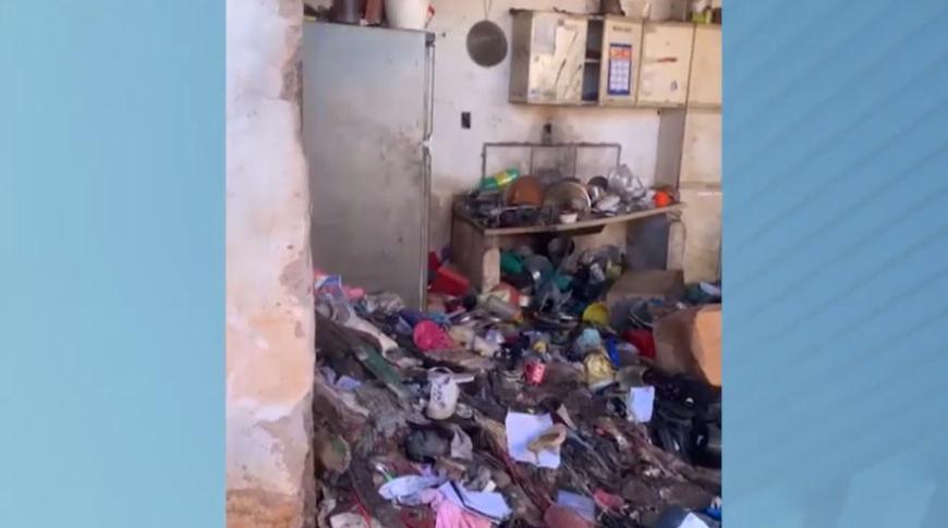 Prefeitura de Araçatuba recolhe 65 toneladas de lixo de casa de acumuladores