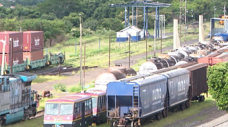Ministério Público pede explicações sobre pátio ferroviário