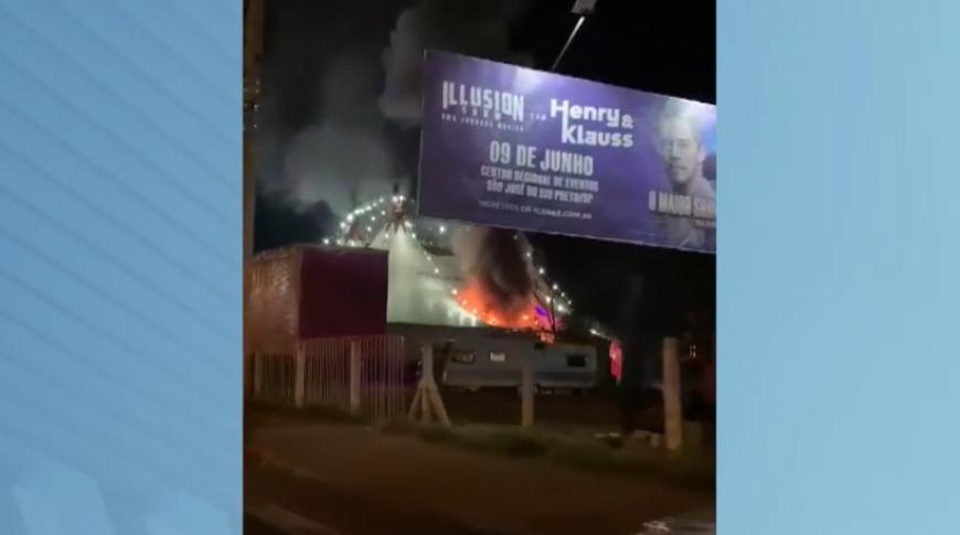 Atração com fogo em circo de Rio Preto provoca incêndio
