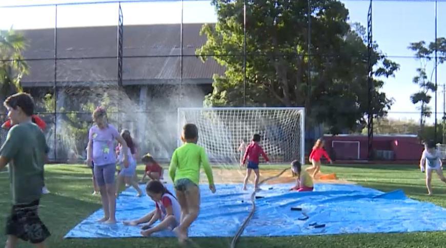 Férias escolares com muita brincadeira e interação em clube de Rio Preto