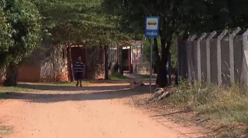 Mães pedem monitores nos ônibus escolares