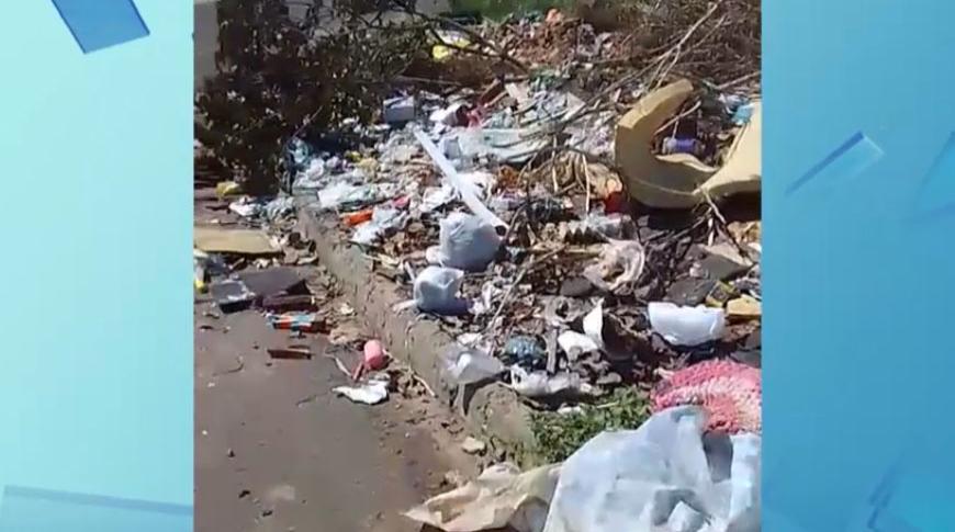 Flagrou, tá na Record, moradores reclamam de lixo acumulado